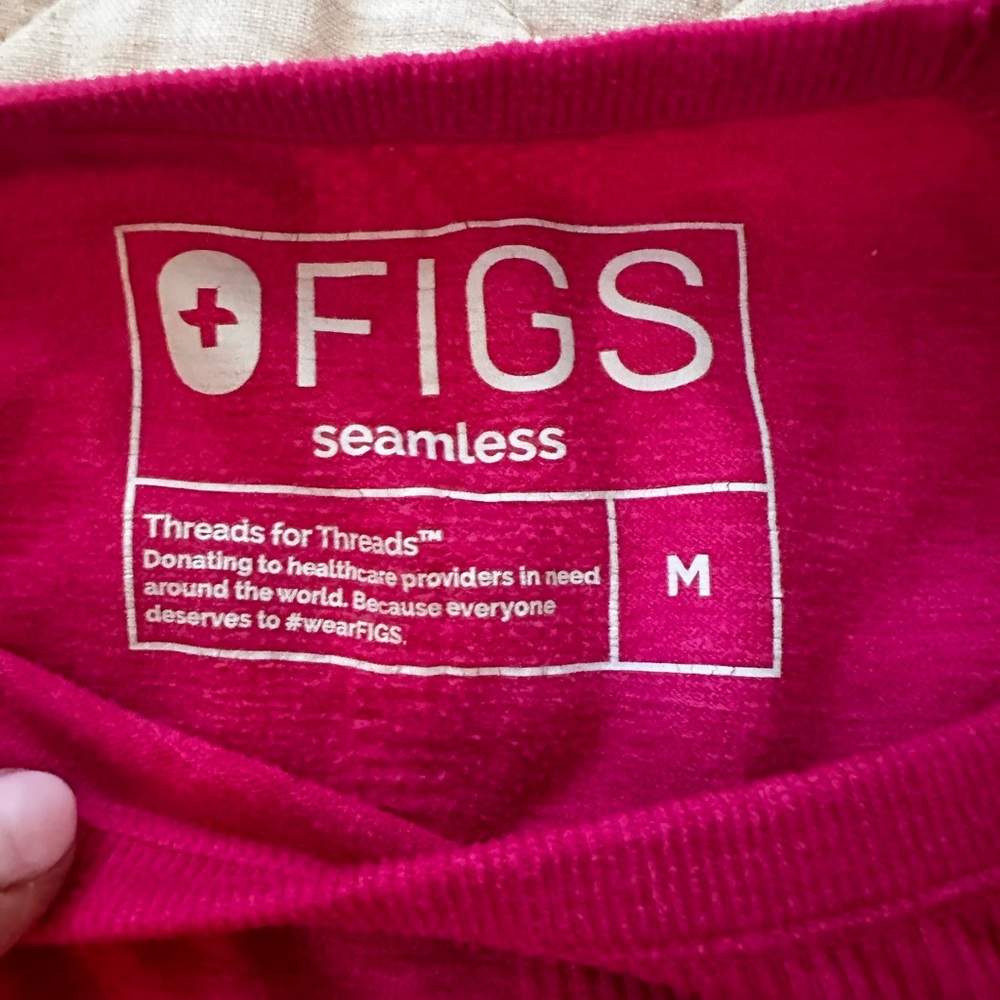Salita seamless long sleeve undershirt by figs!